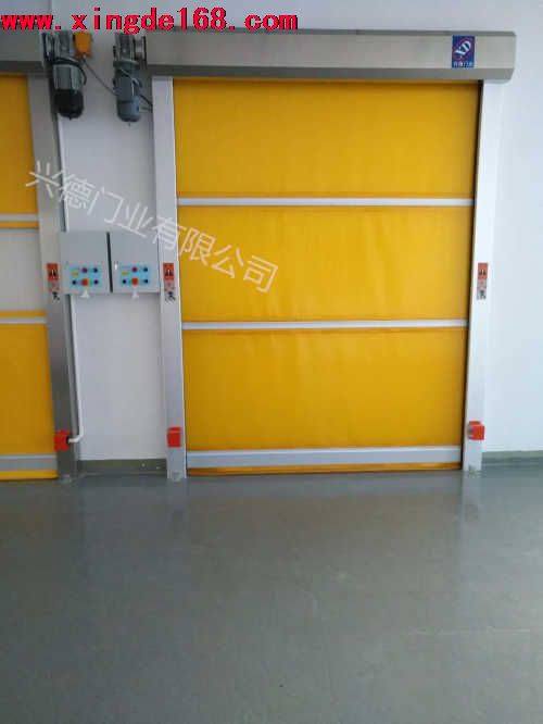 選擇興德門業快速卷簾門廠家是你最佳的商家？