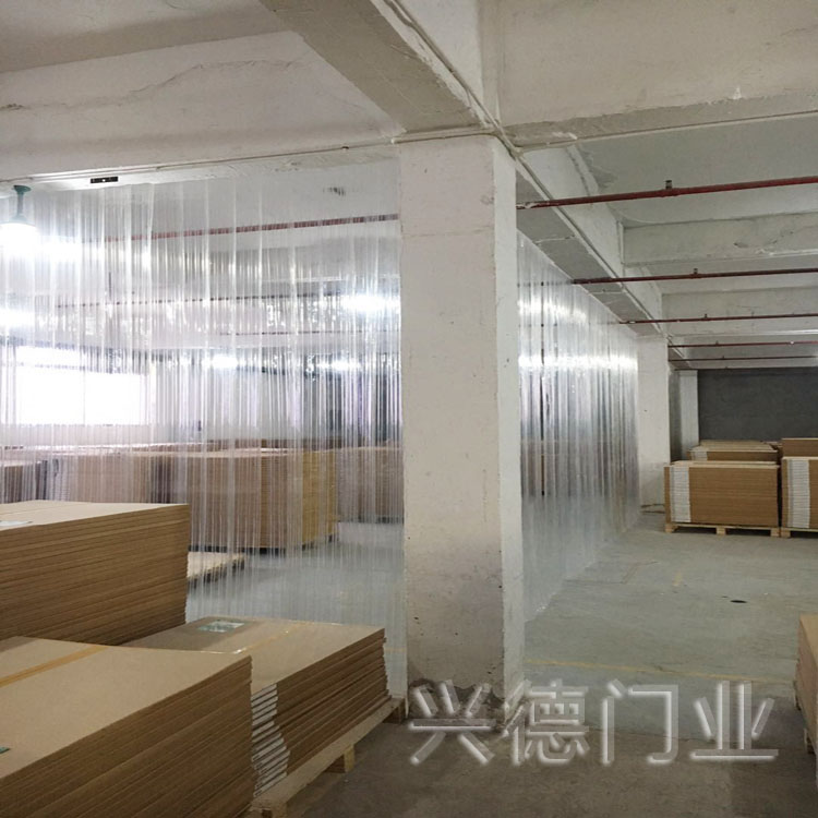 商鋪透明門簾怎樣去除PVC塑料的味道？